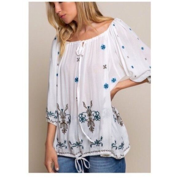 OFF White Boho Embroidered w/ Floral Detail Top - Picture 6 of 16